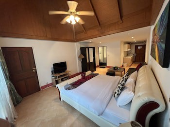 Aquarius Guesthouse & Sauna Adults Only