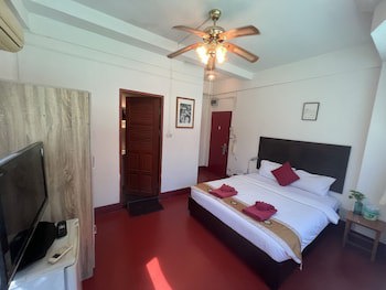 Aquarius Guesthouse & Sauna Adults Only