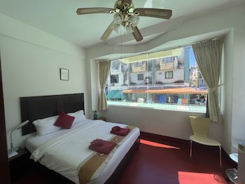 Aquarius Guesthouse & Sauna Adults Only
