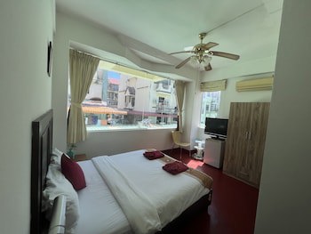 Aquarius Guesthouse & Sauna Adults Only