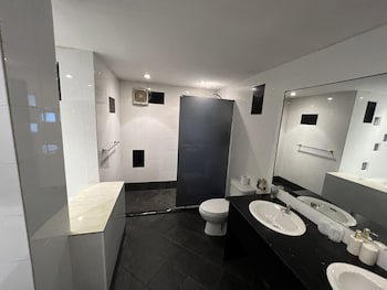 Aquarius Guesthouse & Sauna Adults Only