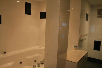 Aquarius Guesthouse & Sauna Adults Only