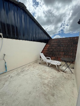 Aquarius Guesthouse & Sauna Adults Only