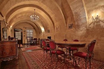 Elif Stone House
