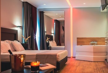 Pines Hotel
