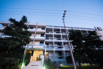 Pines Hotel