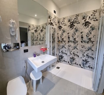 Charly Hotel galeri fotoğrafı
