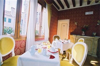 Locanda Correr galeri fotoğrafı