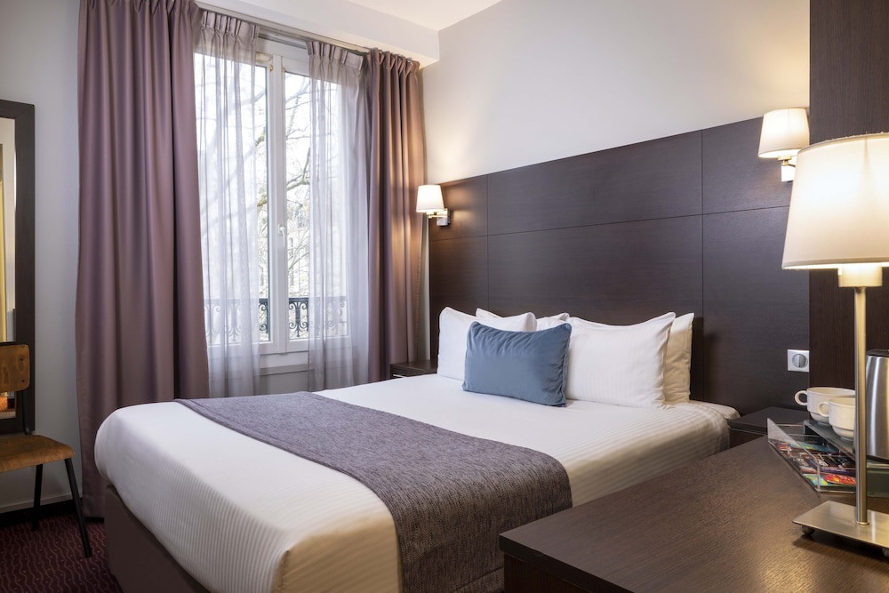 Hotel L
