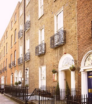 Baggot Court Townhouse