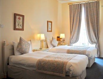Baggot Court Townhouse