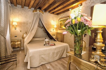 Hotel Noemi fotoğrafı