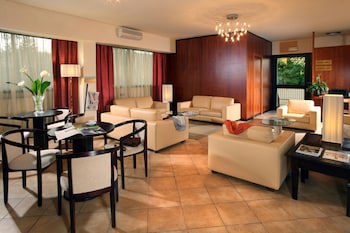 Cassia Hotel