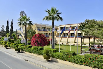 Napa Prince Hotel Apartments