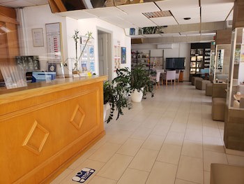 Napa Prince Hotel Apartments fotoğrafı