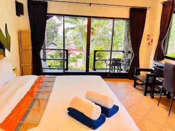 Boomerang Village Resort Kata