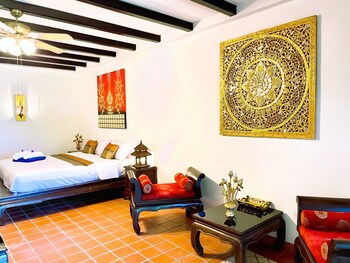 Boomerang Village Resort Kata