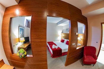 Hospedium Hotel Casino Del Tormes