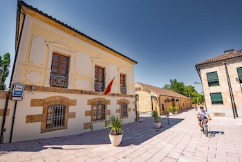 Hospedium Hotel Casino Del Tormes