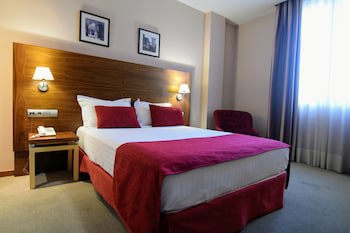 Hospedium Hotel Casino Del Tormes