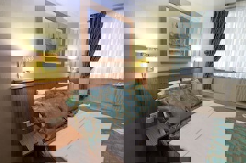 Agora Boutique Hotel & Bistro