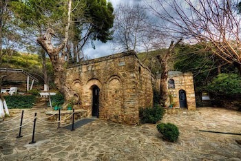 Artemis Yoruk Hotel