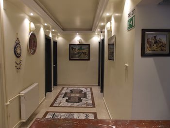 Hotel Hal - Tur fotoğrafı