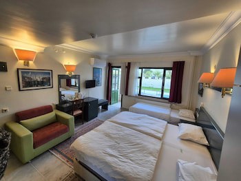 Hotel Hal - Tur galeri fotoğrafı