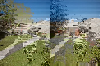 Traveller's Cave Hotel