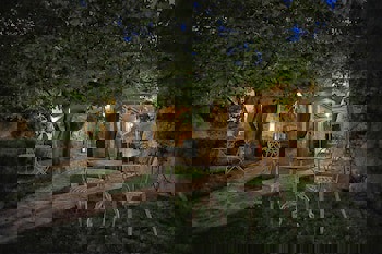 Traveller's Cave Hotel