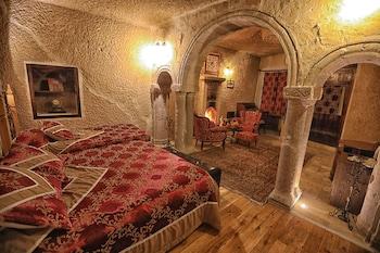 Traveller's Cave Hotel