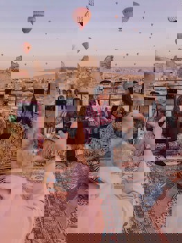 Traveller's Cave Hotel