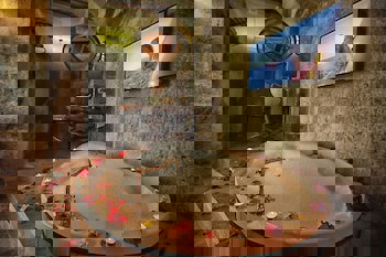 Traveller's Cave Hotel