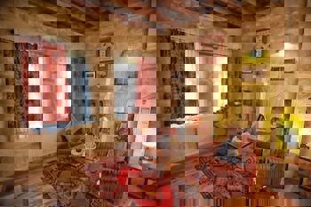 Traveller's Cave Hotel