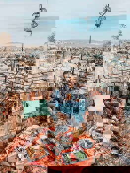 Traveller's Cave Hotel