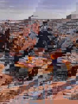 Traveller's Cave Hotel