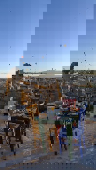 Traveller's Cave Hotel