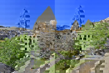 Traveller's Cave Hotel