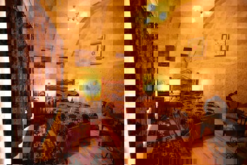 Traveller's Cave Hotel