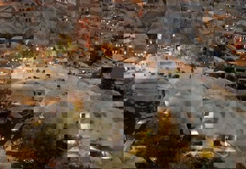 Traveller's Cave Hotel