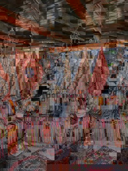 Traveller's Cave Hotel