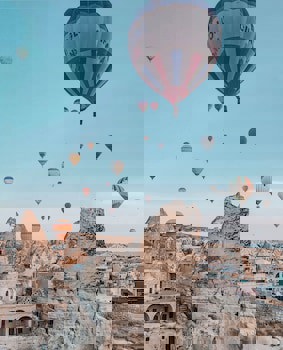 Traveller's Cave Hotel