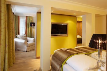 Das Rubezahl (Adults Only) fotoğrafı