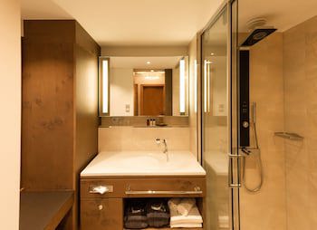 Das Rubezahl (Adults Only) fotoğrafı
