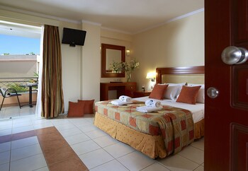 Avantis Suites Hotel
