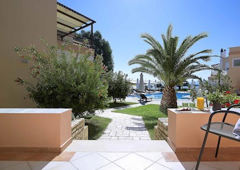 Avantis Suites Hotel