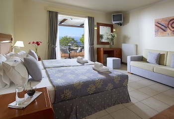 Avantis Suites Hotel