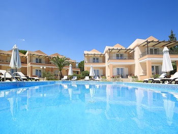 Avantis Suites Hotel
