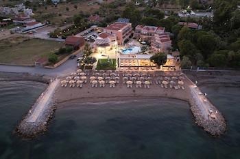 Avantis Suites Hotel