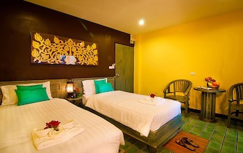 Cm Night Bazaar Boutique Hotel